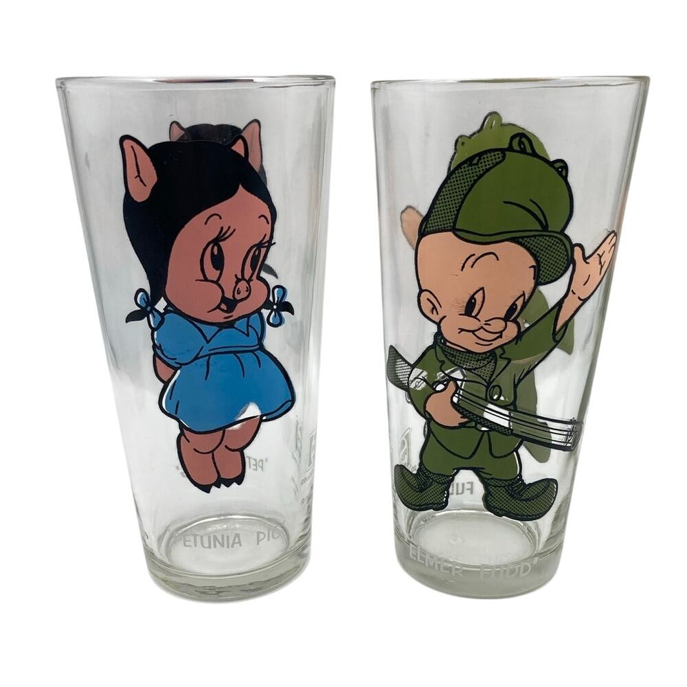 VTG 1973 Pepsi Warner Bros Looney Tunes Elmer Fudd Petunia Pig Collector Glasses